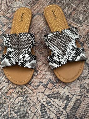 Qupid Snake-Print Slide Sandals in Black, White & Tan